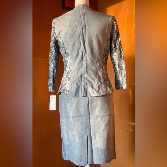 Linen / lace skirt suit - Picture 4 of 13